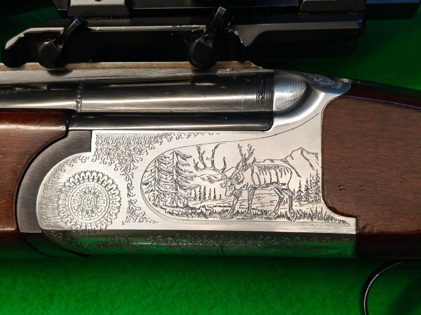 Bockbüchsflinte mit Zielfernrohr