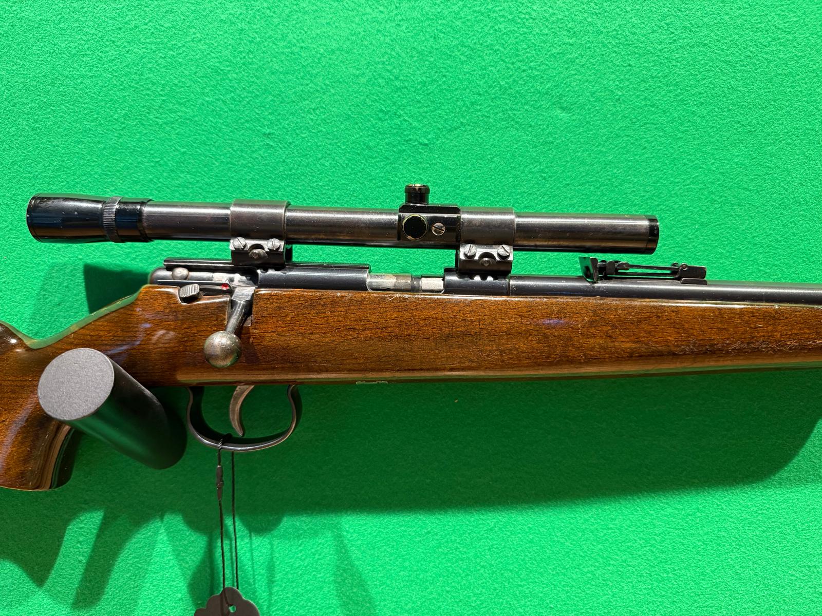 Kleinkaliber-Repetierer in .22lr mit ZF 4x18