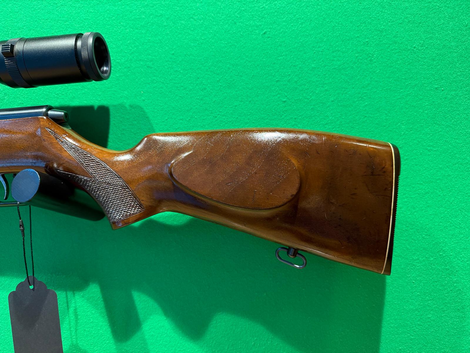 Kleinkaliber-Repetierer in .22lr mit 3-9x42