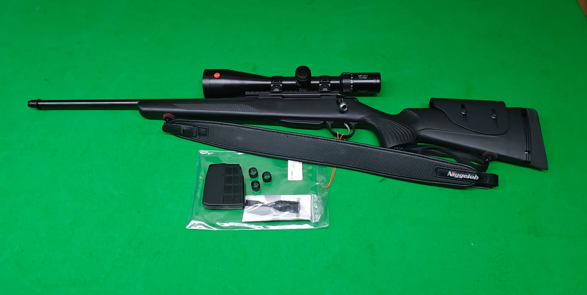 Tikka T3x lite kurz LINKS inkl. Leica Amplus 6 2,5-15x56i