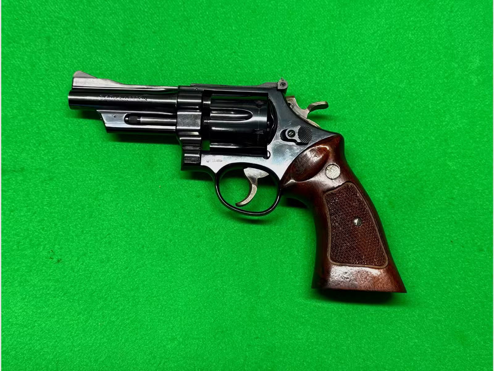 Smith & Wesson Modell 27-2 .357 Mag