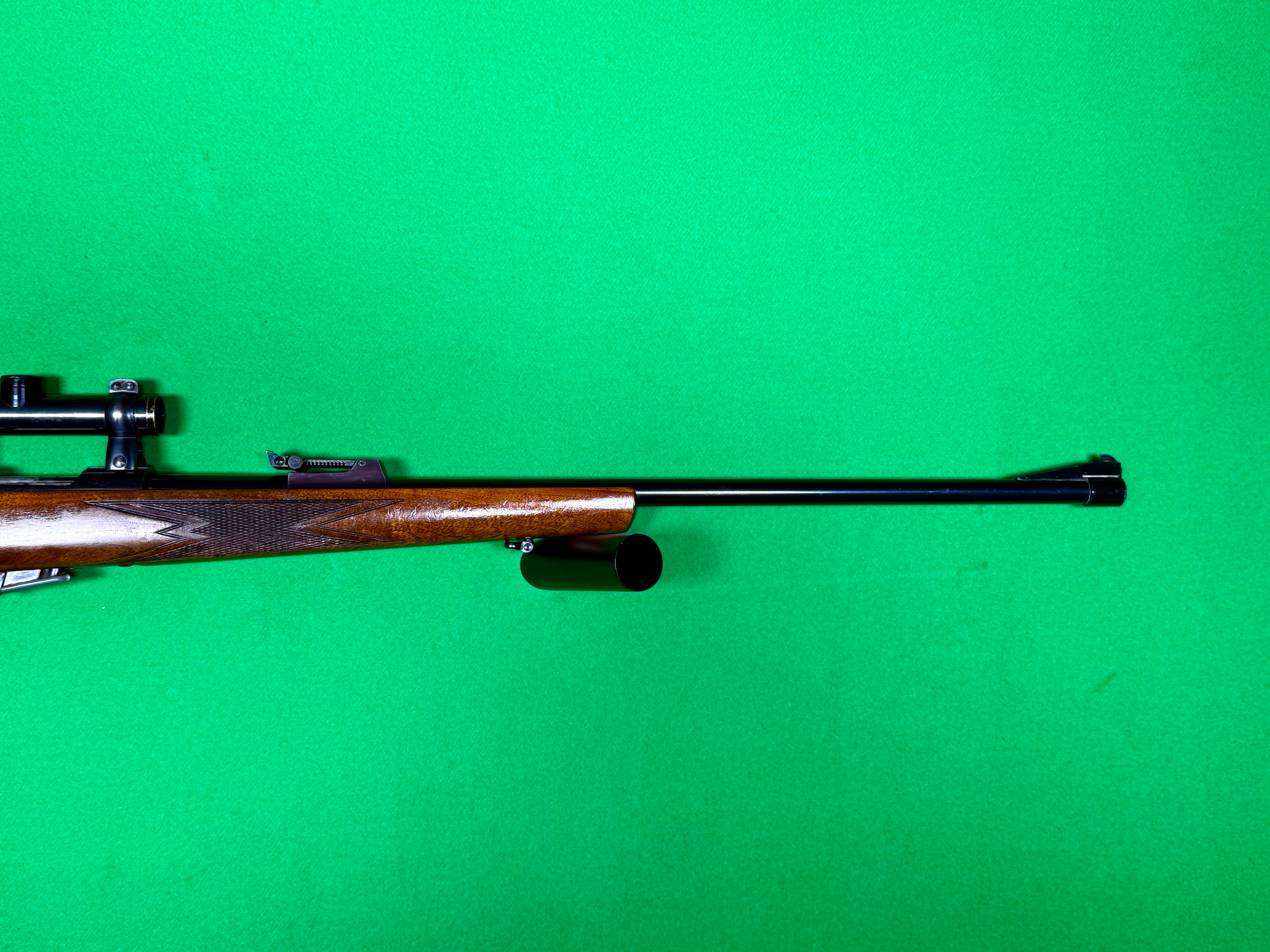 Kleinkaliber-Repetierbüchse .22lr mit ZF