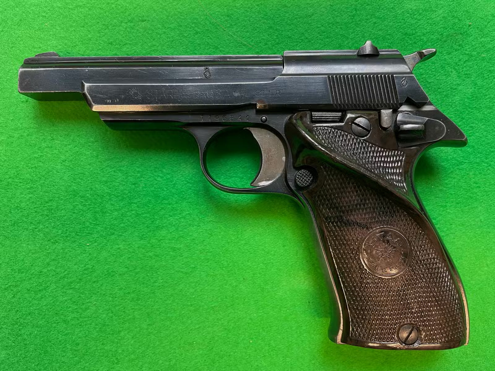 Pistole SA .22lr