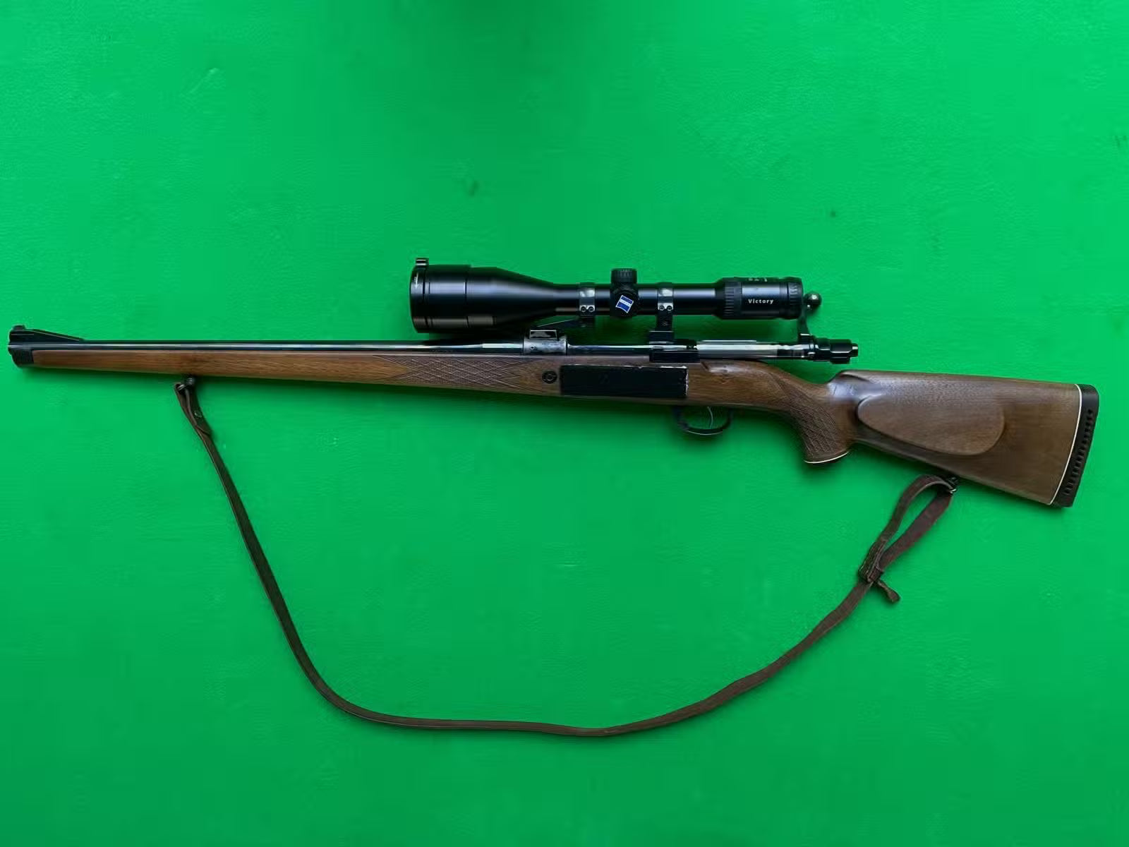Stutzen Mod. L 83 mit Zeiss & Vorsatz