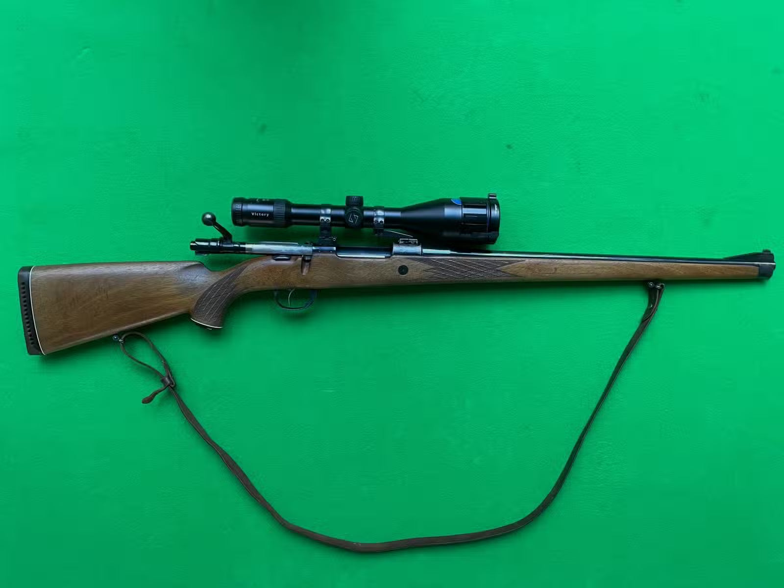 Stutzen Mod. L 83 mit Zeiss & Vorsatz