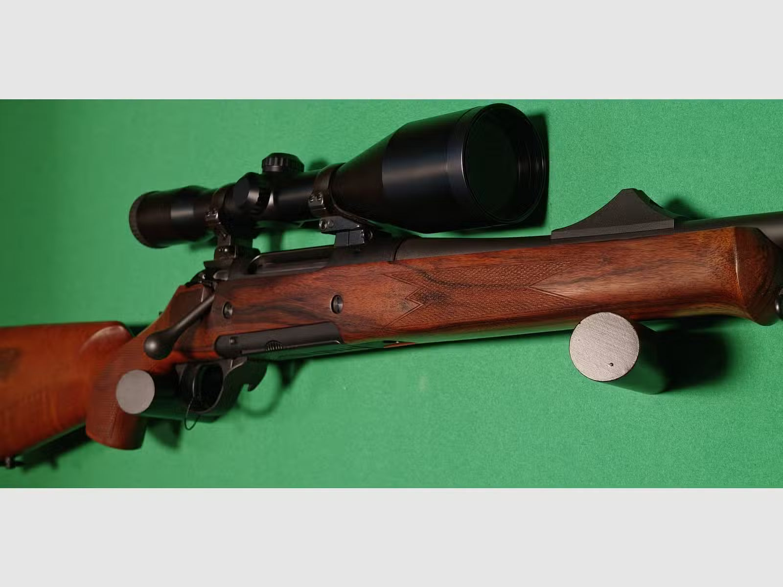 Jaeger 10 .30-06 mit Docter 8x56