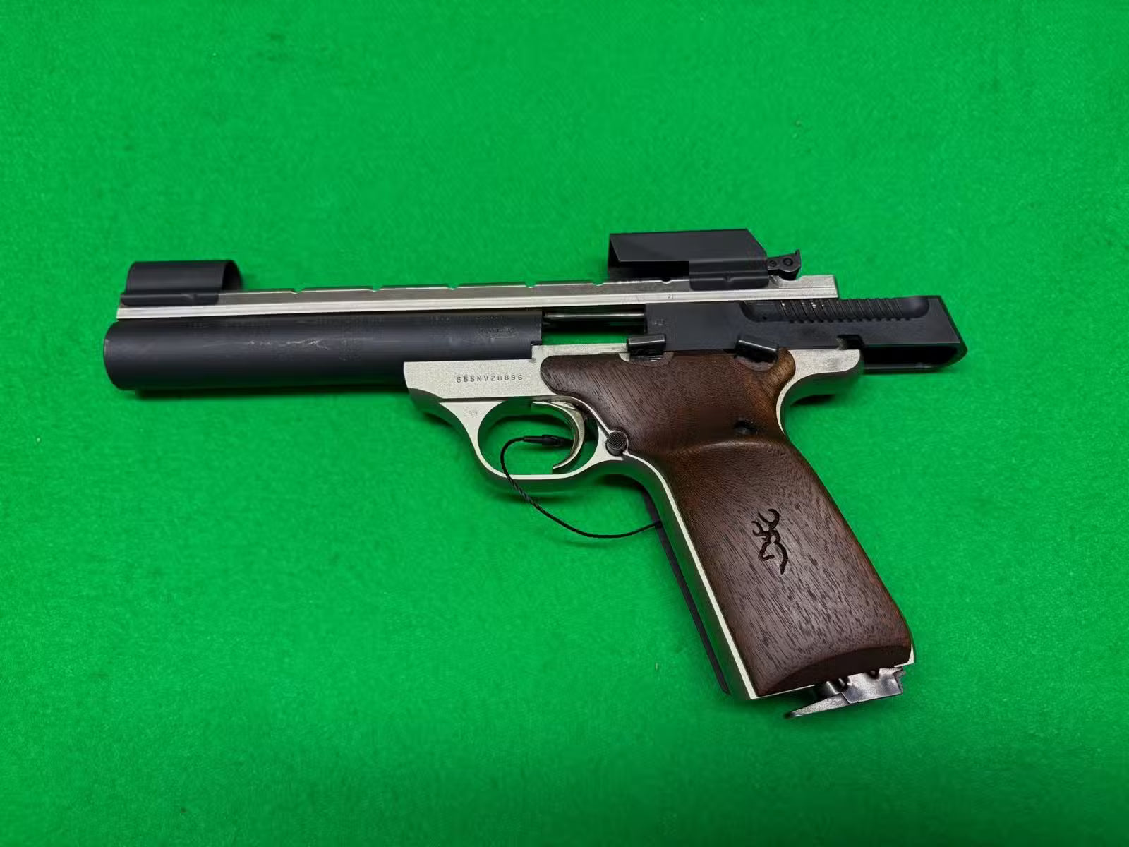 Browning Buck Mark .22lr