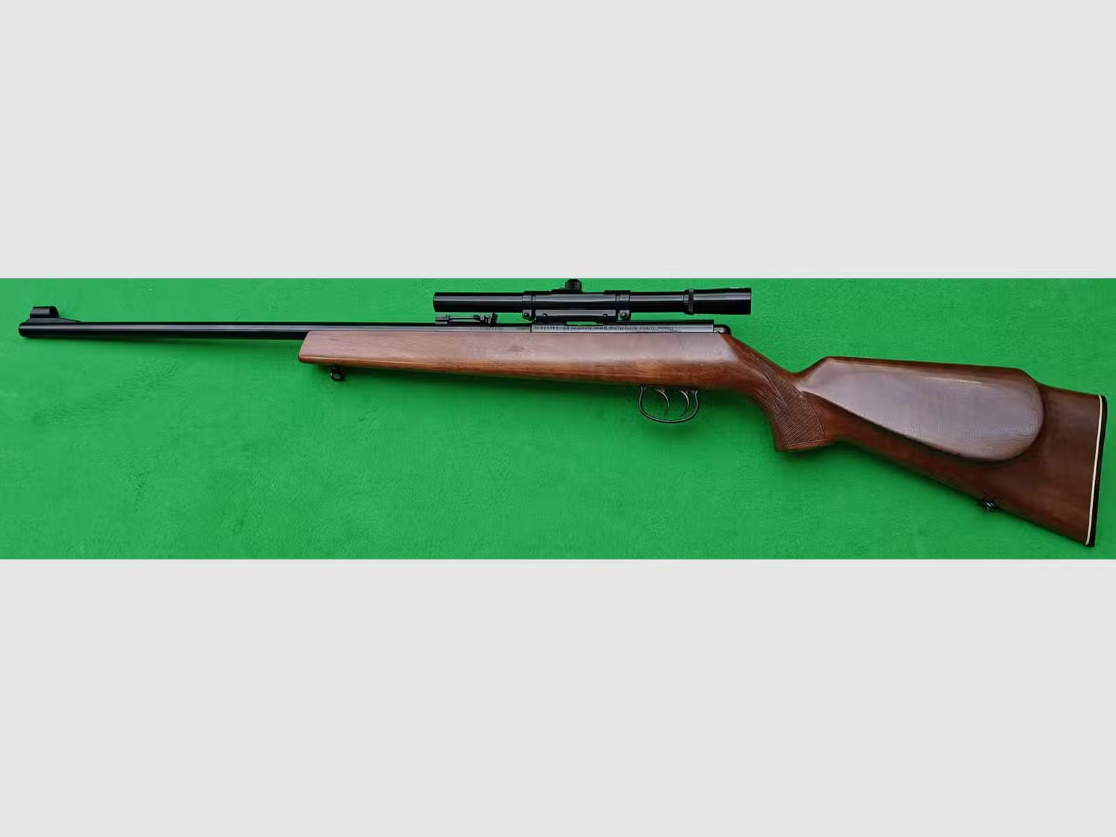 Kleinkaliber-Repetierer .22lfb