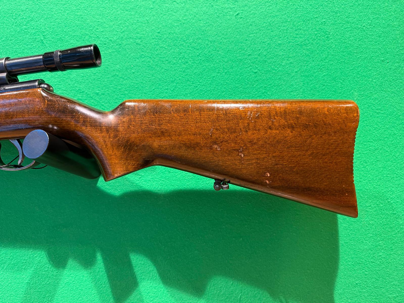 Kleinkaliber-Repetierer in .22lr mit ZF 4x18