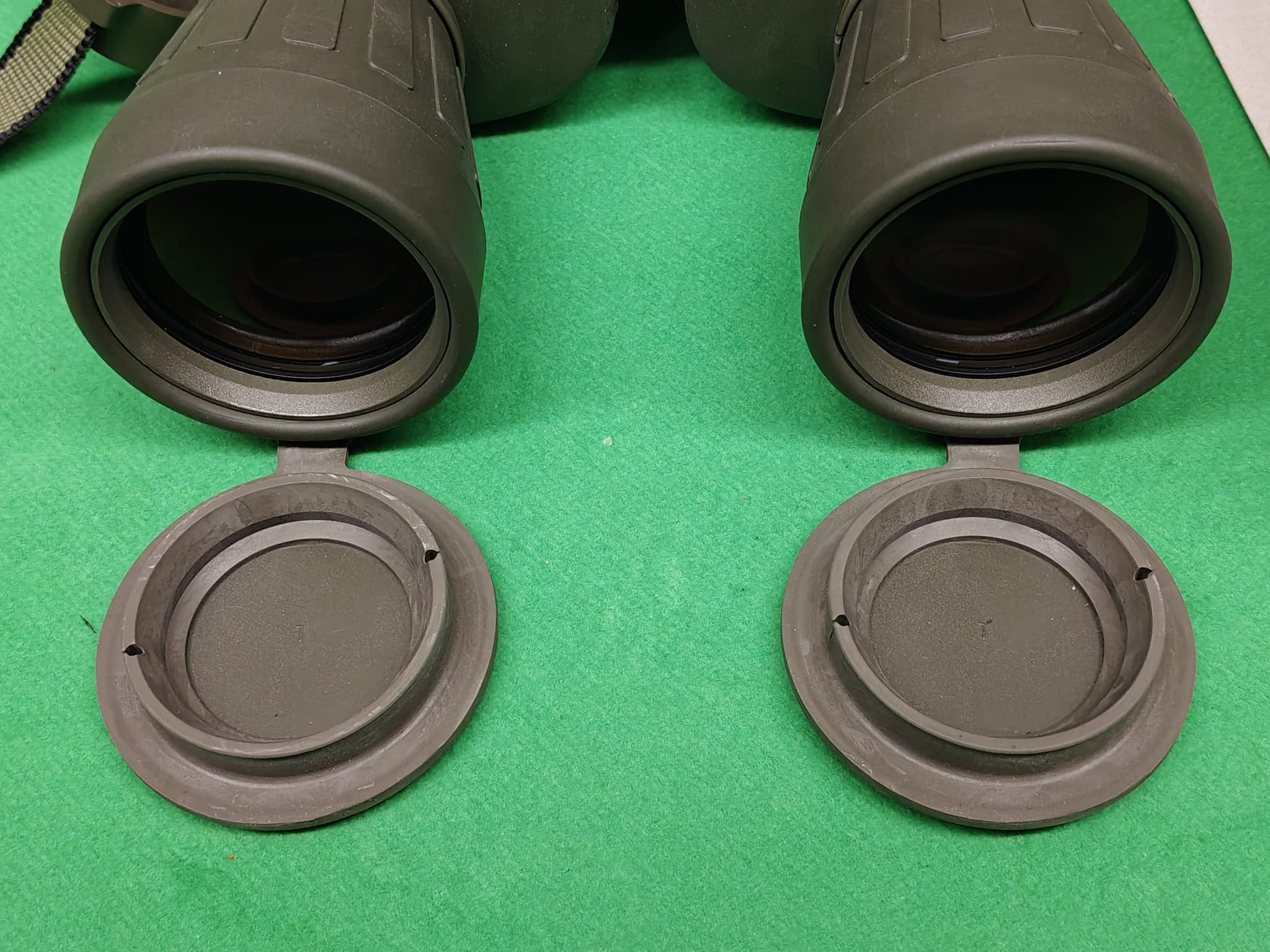 8x56 Fernglas in OVP