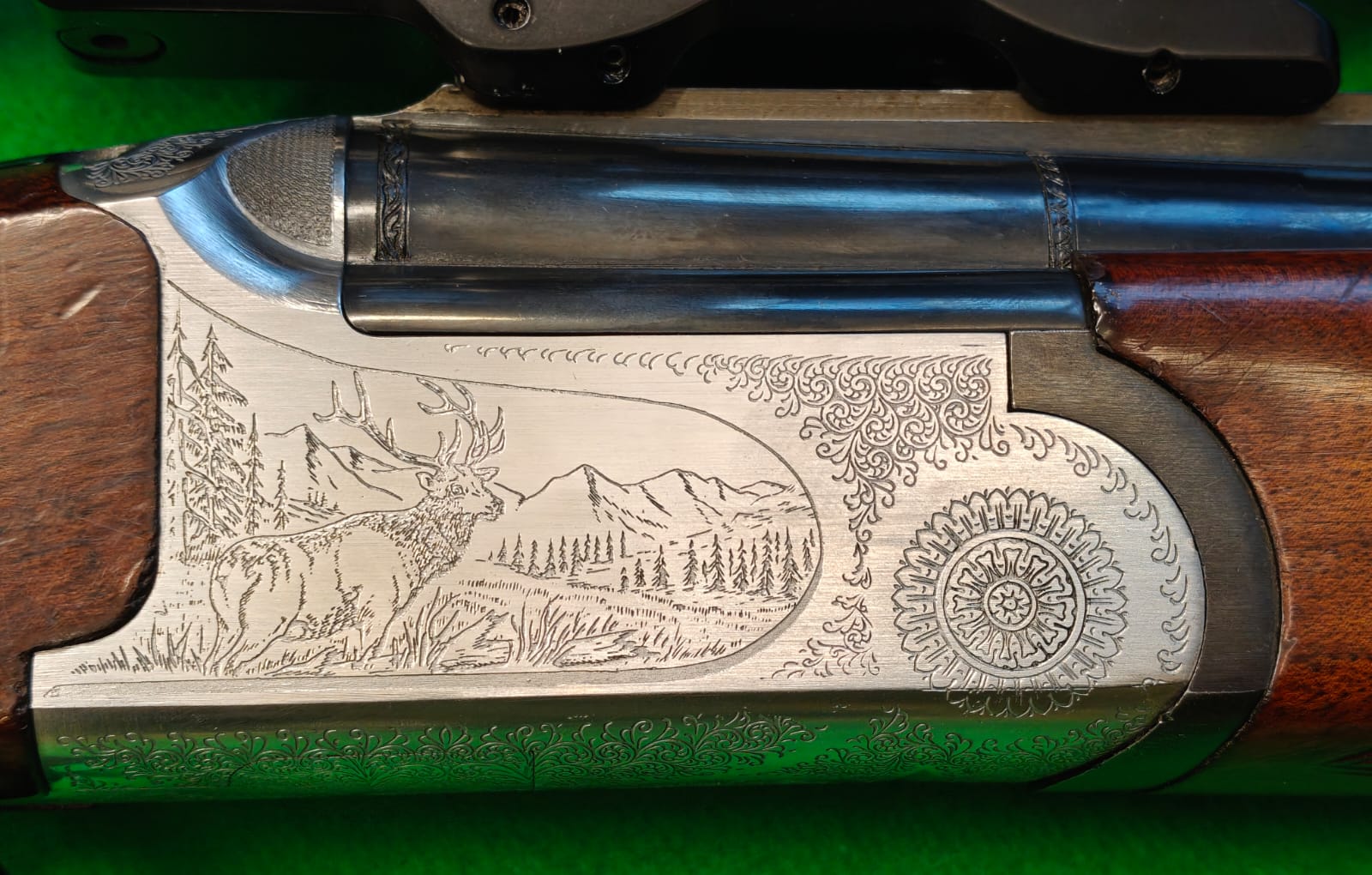 Bockbüchsflinte mit Zielfernrohr