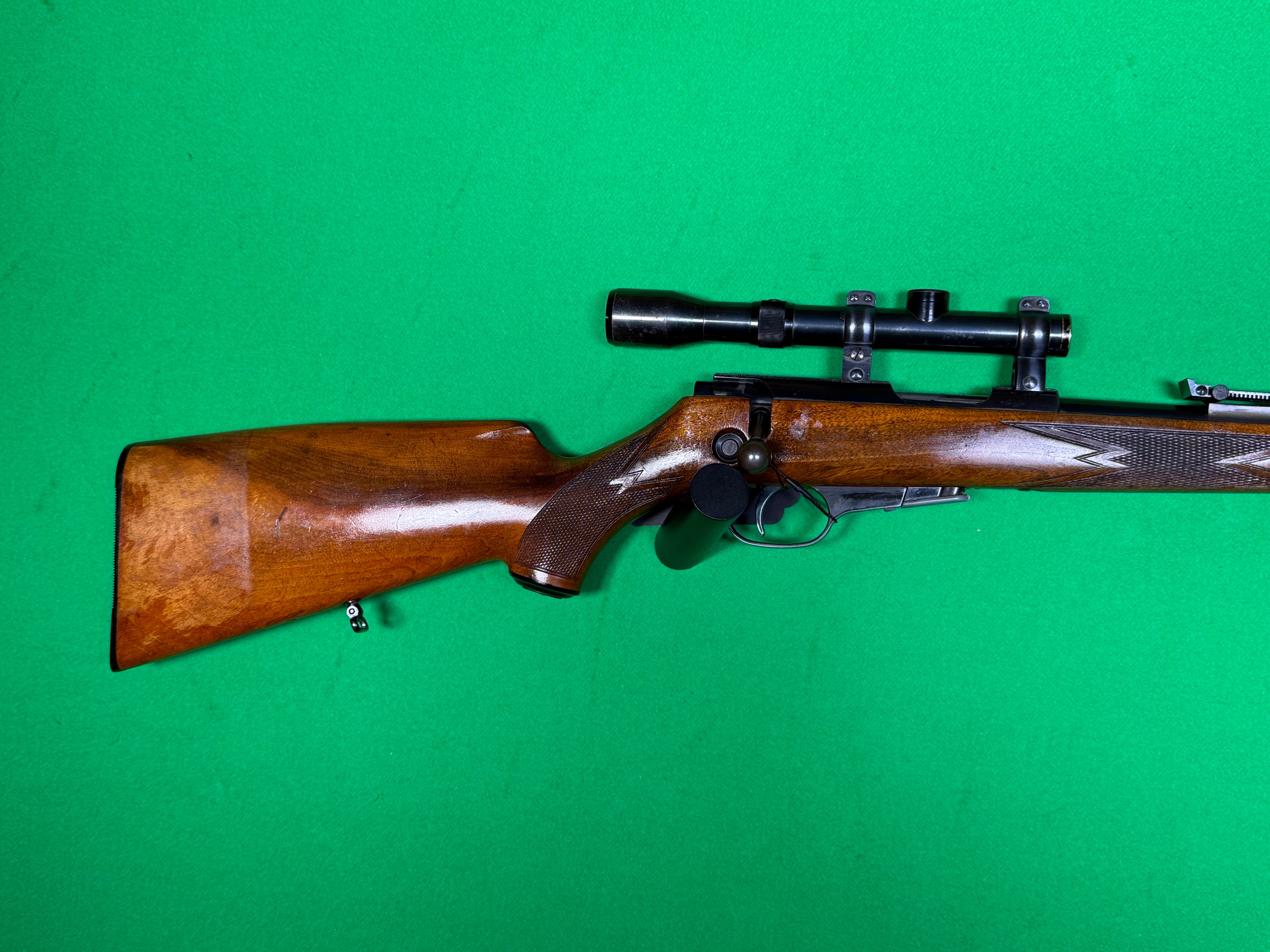 Kleinkaliber-Repetierbüchse .22lr mit ZF