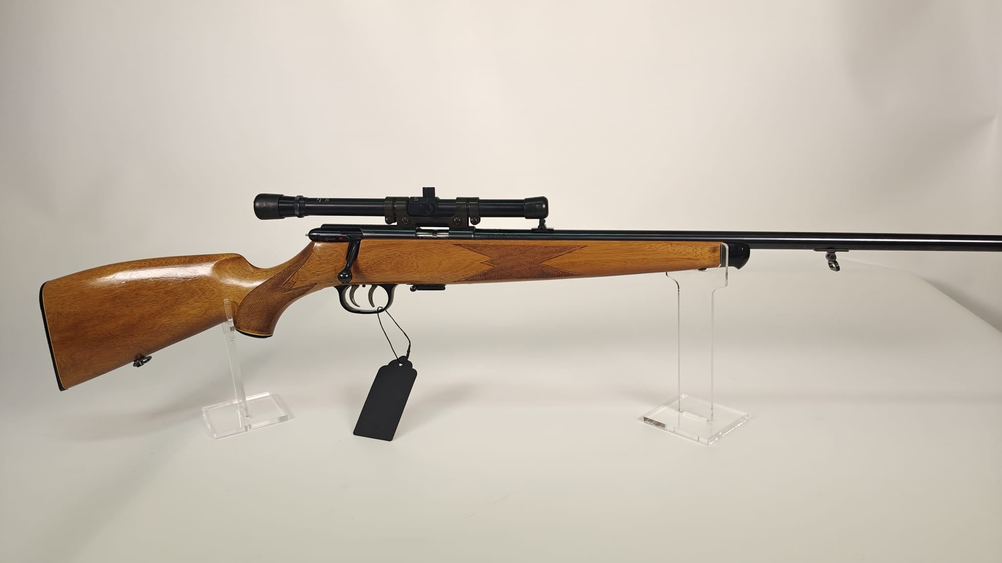 Krico Kleinkaliber-Repetierbüchse .22lr mit Lisenfeld 4x15