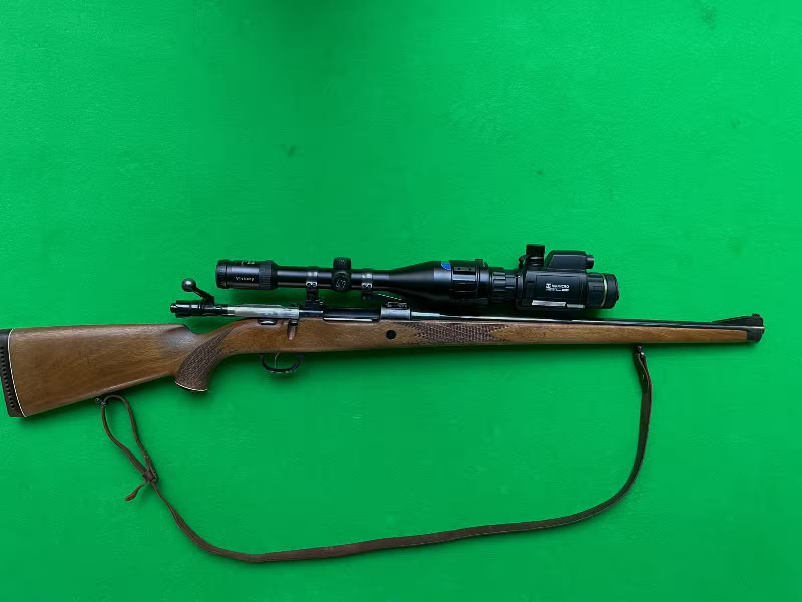 Stutzen Mod. L 83 mit Zeiss & Vorsatz