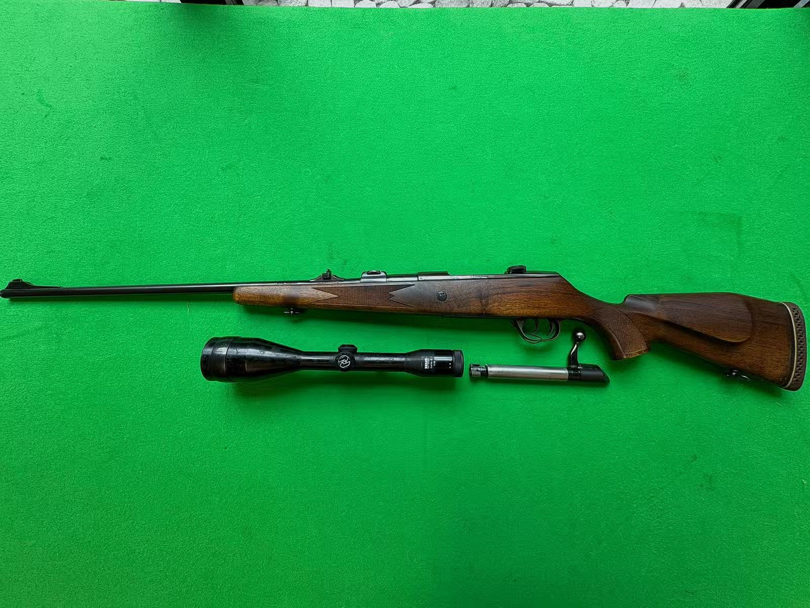 Vohrenbach Titan 2 8x68 S