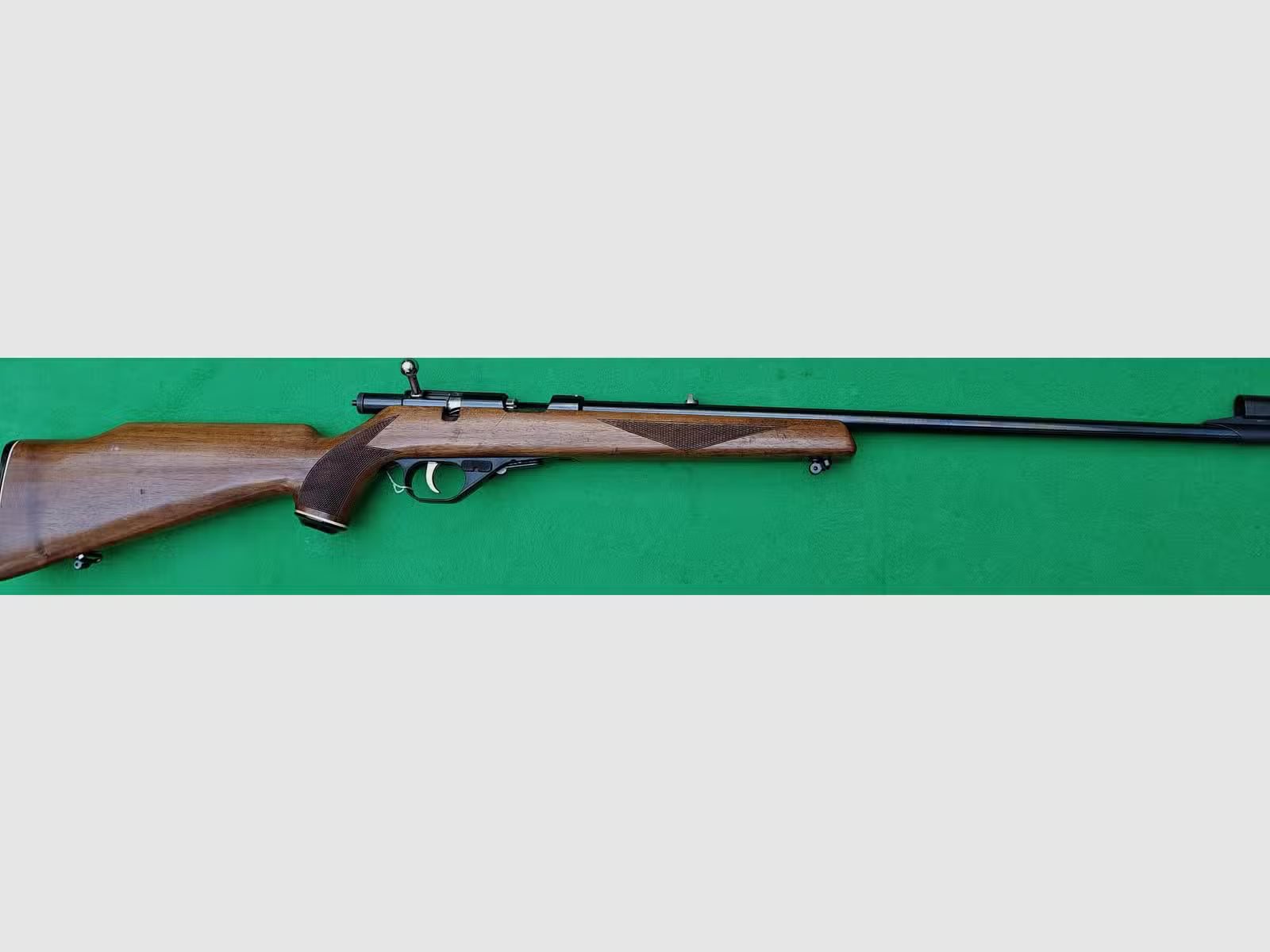 Kleinkaliber-Repetierer .22lr