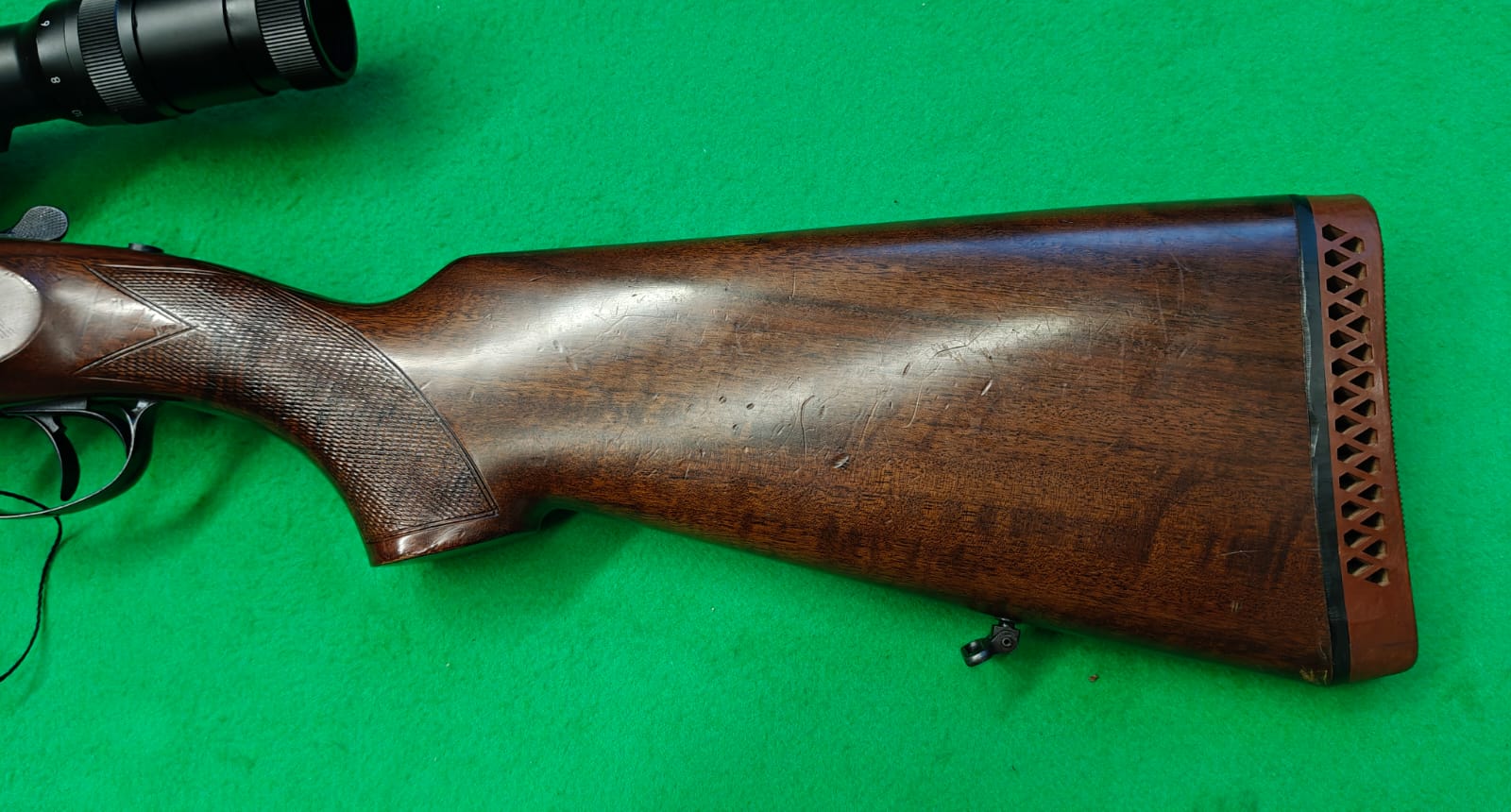 Bockbüchsflinte mit Zielfernrohr